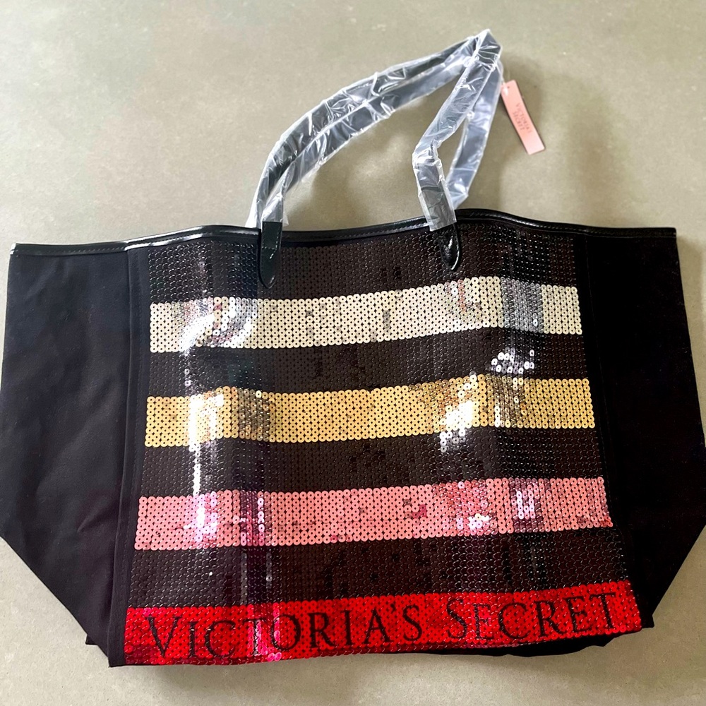 NWT Holiday 2017 Victoria’s Secret Sequin Tote Bag